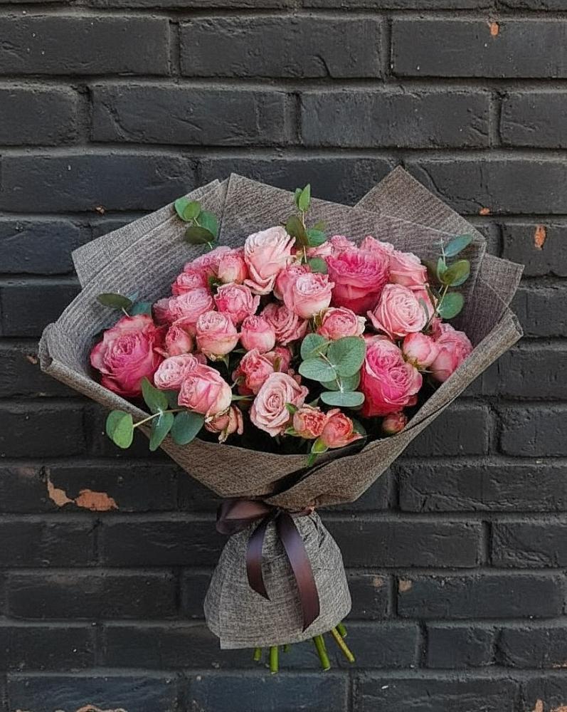 Букет цветов из: Розы в им 9 Января