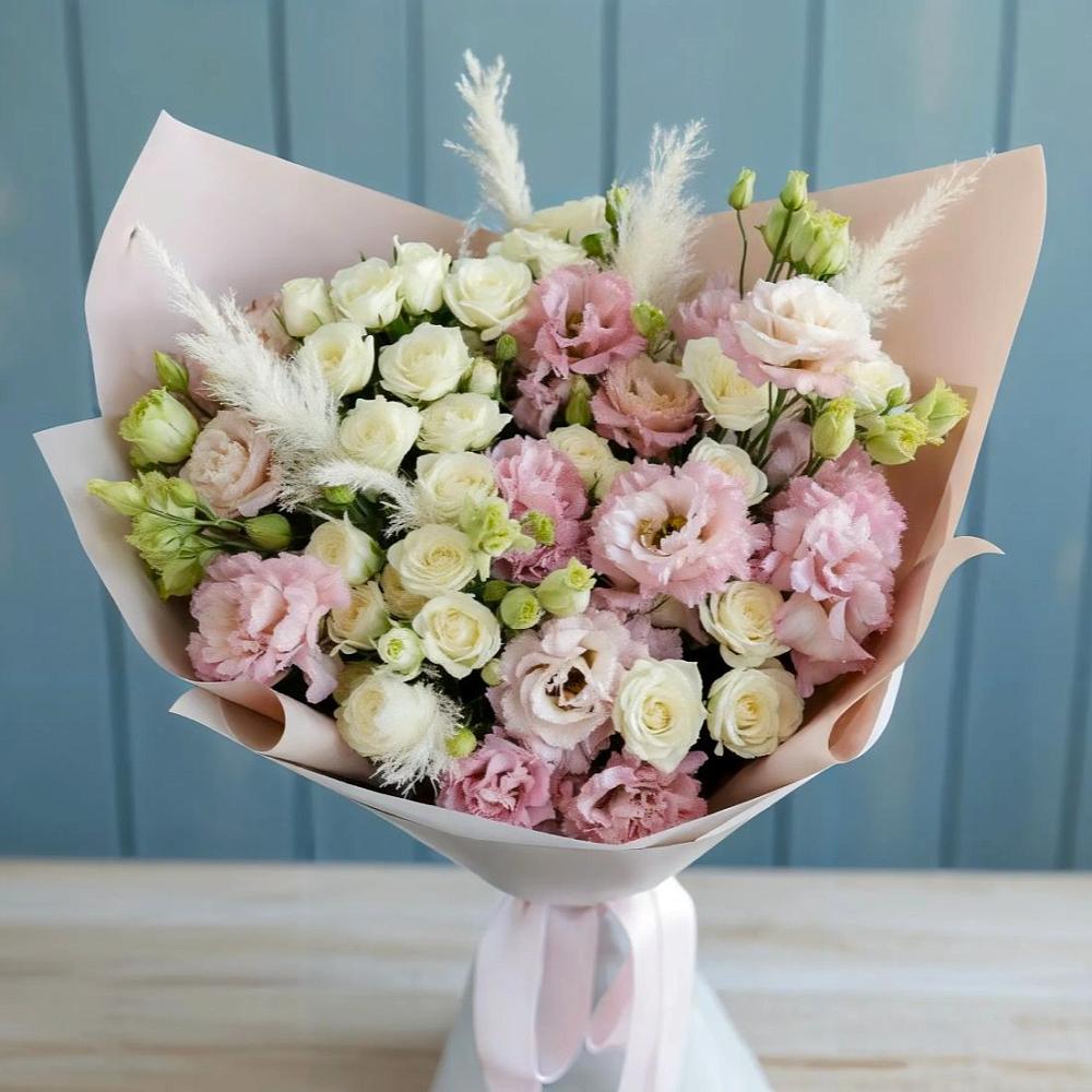 Букет цветов из: Альстромерии и Розы в им 9 Января