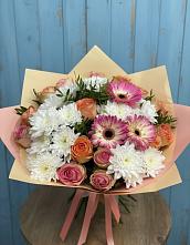 Букет цветов из:  Розы, Герберы и Хризантемы в им 9 Января