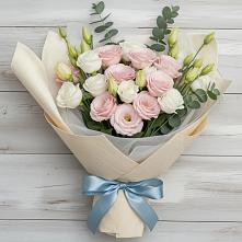 Букет цветов из:  Лизиантусы #REPLACE_PRED# им 9 Января