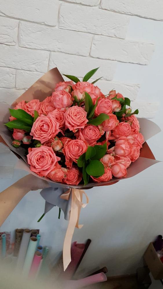 Букет цветов из: Розы в им 9 Января