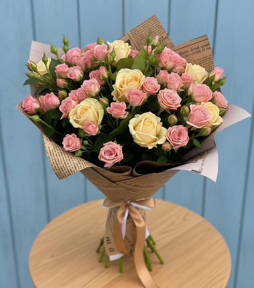 Букет цветов из: Розы в им 9 Января