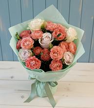 Букет цветов из:  Розы в им 9 Января
