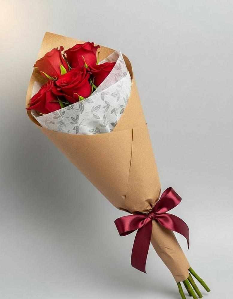 Букет цветов из: Розы в им 9 Января