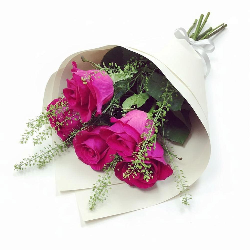 Букет цветов из: Розы в им 9 Января