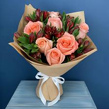 Букет цветов из:  Розы и Альстромерии в им 9 Января