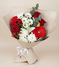 Букет цветов из:  Розы, Хризантемы, Герберы и Лилии в им 9 Января