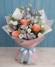 Букет цветов из:  Лизиантусы, Розы, Альстромерии и Гипсофила #REPLACE_PRED# им 9 Января