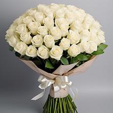 Букет 101 беля роза Белоснежка в им 9 Января