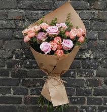 Букет цветов из:  Розы #REPLACE_PRED# им 9 Января