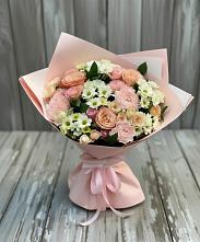 Букет цветов из:  Гвоздики, Розы и Хризантемы в им 9 Января