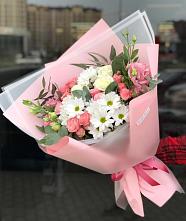 Букет цветов из:  Розы, Лизиантусы и Хризантемы в им 9 Января