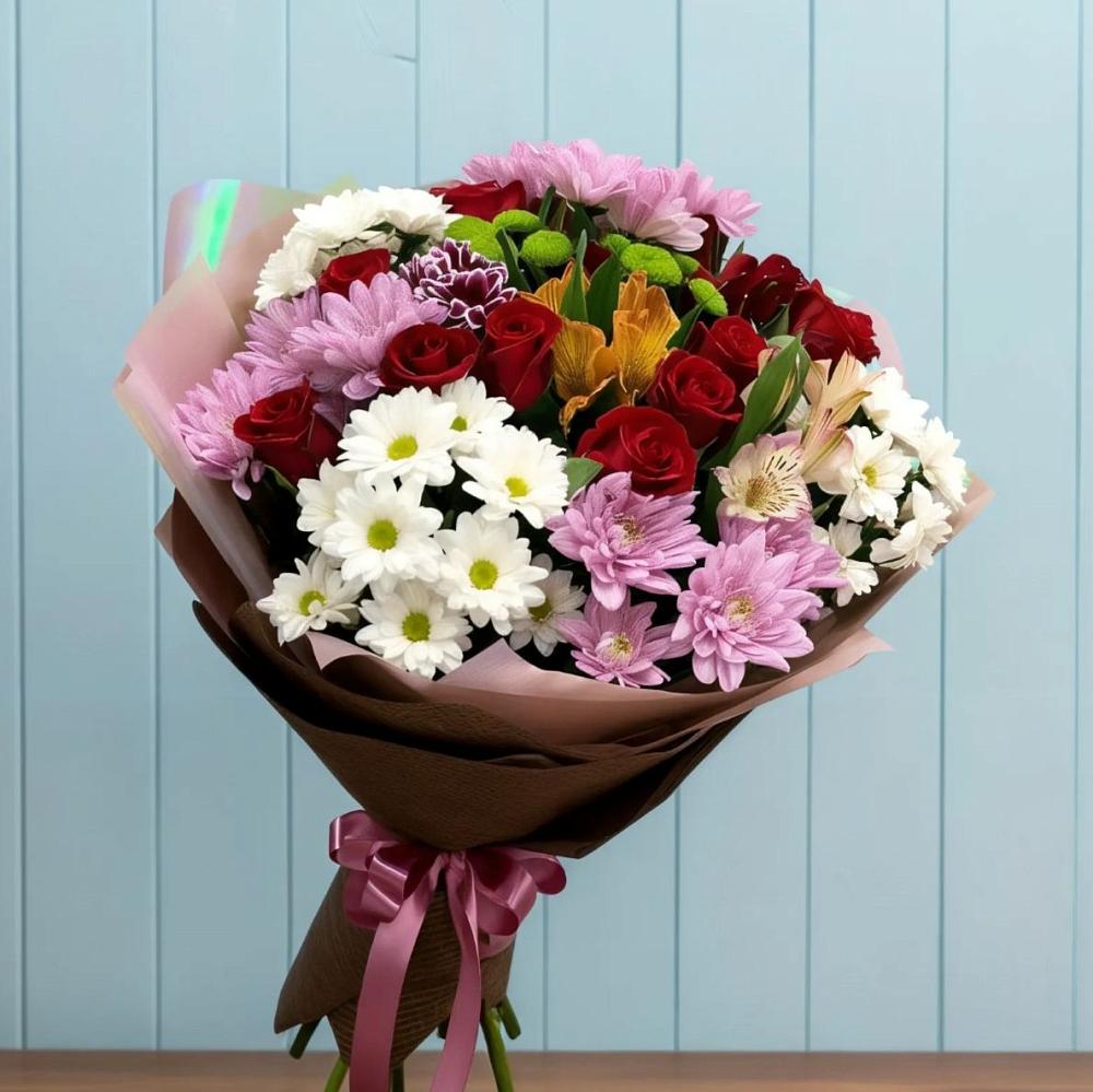 Букет цветов из: Розы, Хризантемы и Альстромерии в им 9 Января