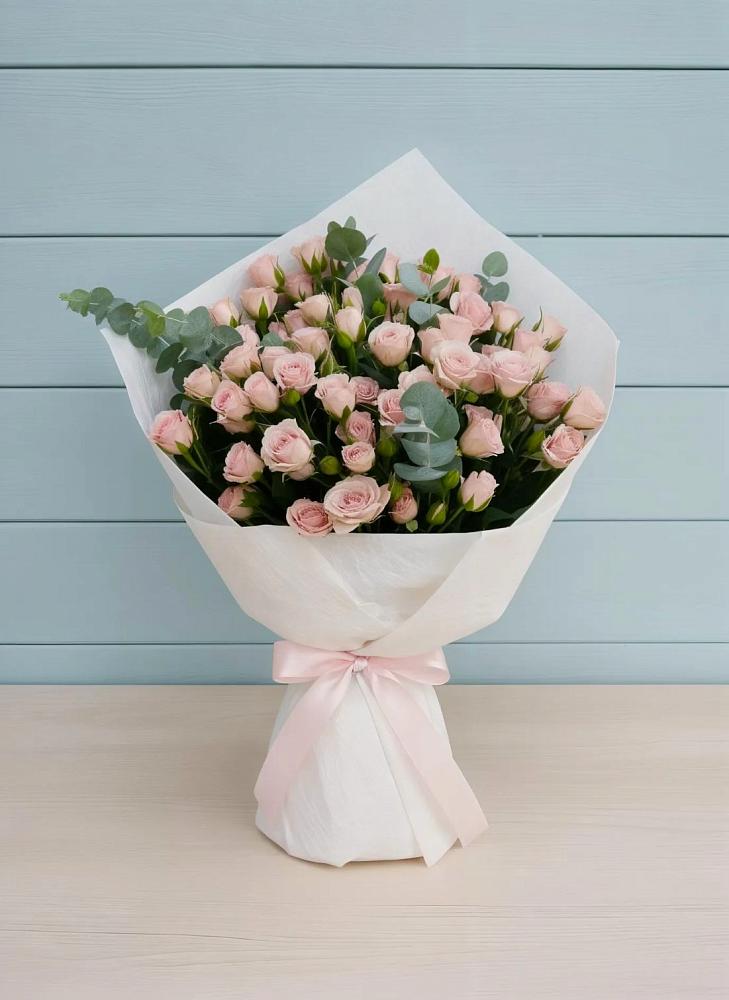 Букет цветов из: Розы в им 9 Января