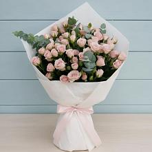 Букет цветов из:  Розы #REPLACE_PRED# им 9 Января