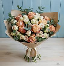 Букет цветов из:  Альстромерии и Розы в им 9 Января